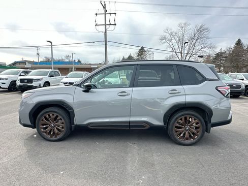 Used 2025 Subaru Forester Sport image 10