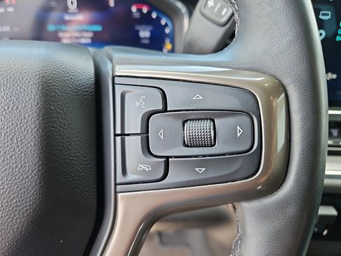 Used 2024 Chevrolet Silverado 2500 High Country w/ Technology Package AWD/4WD image 16