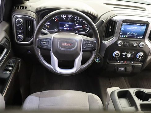 Used 2019 GMC Sierra 1500 SLE w/ SLE Value Package AWD/4WD image 4