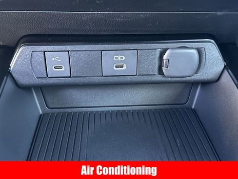 New 2026 Toyota Prius XLE image 17