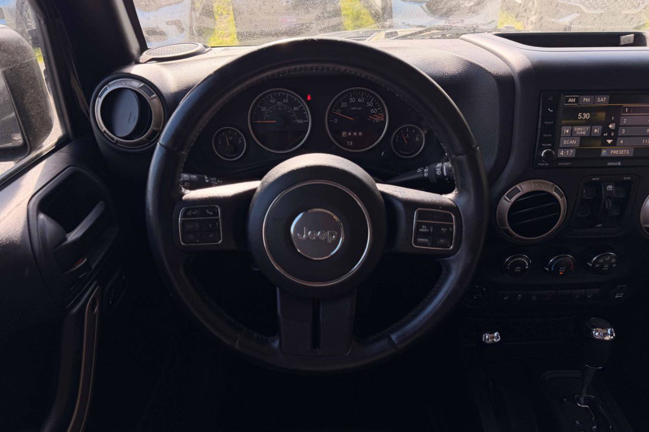Used 2016 Jeep Wrangler Unlimited Sahara AWD/4WD image 14