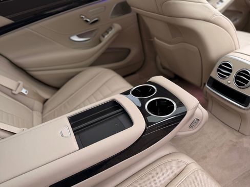 Used 2020 Mercedes-Benz S 560 4MATIC Sedan image 31