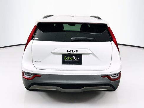 Used 2023 Kia Niro Wave FWD image 7