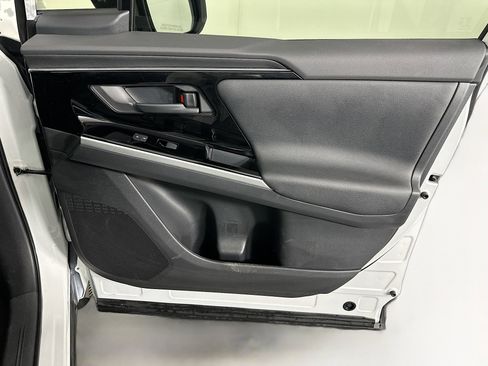 Used 2024 Toyota bZ4X XLE image 33