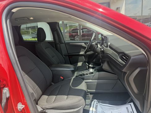 Used 2025 Ford Escape Active w/ Cold Weather Package AWD/4WD image 23