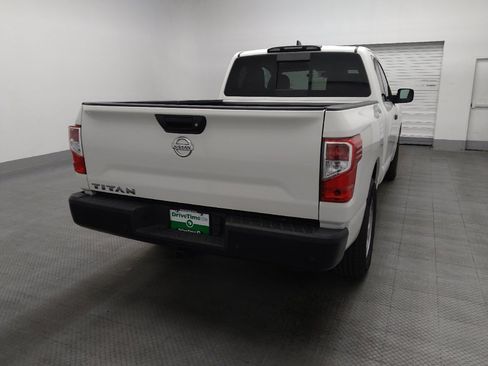 Used 2022 Nissan Titan S image 7