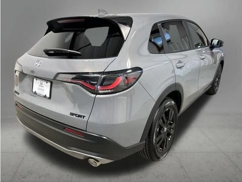 Certified 2026 Honda HR-V Sport image 6