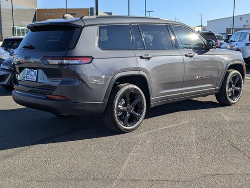 New 2025 Jeep Grand Cherokee L Limited image 2