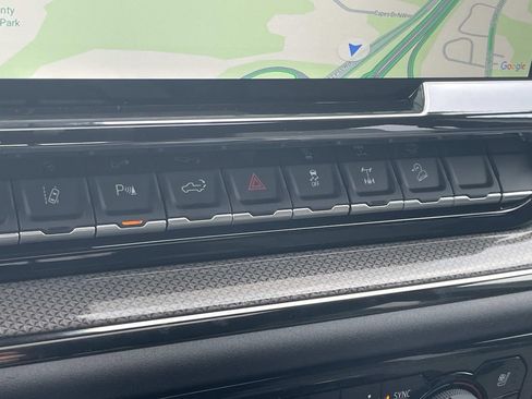 New 2026 Chevrolet Silverado 2500 ZR2 AWD/4WD image 21
