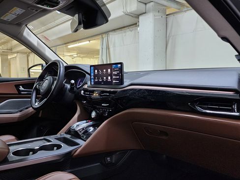 Certified 2025 Acura MDX SH-AWD w/ Technology Package image 20