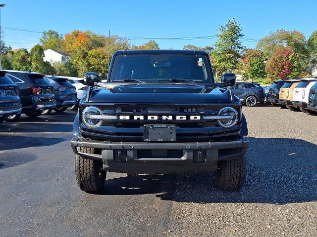 Used 2023 Ford Bronco Outer Banks AWD/4WD image 2