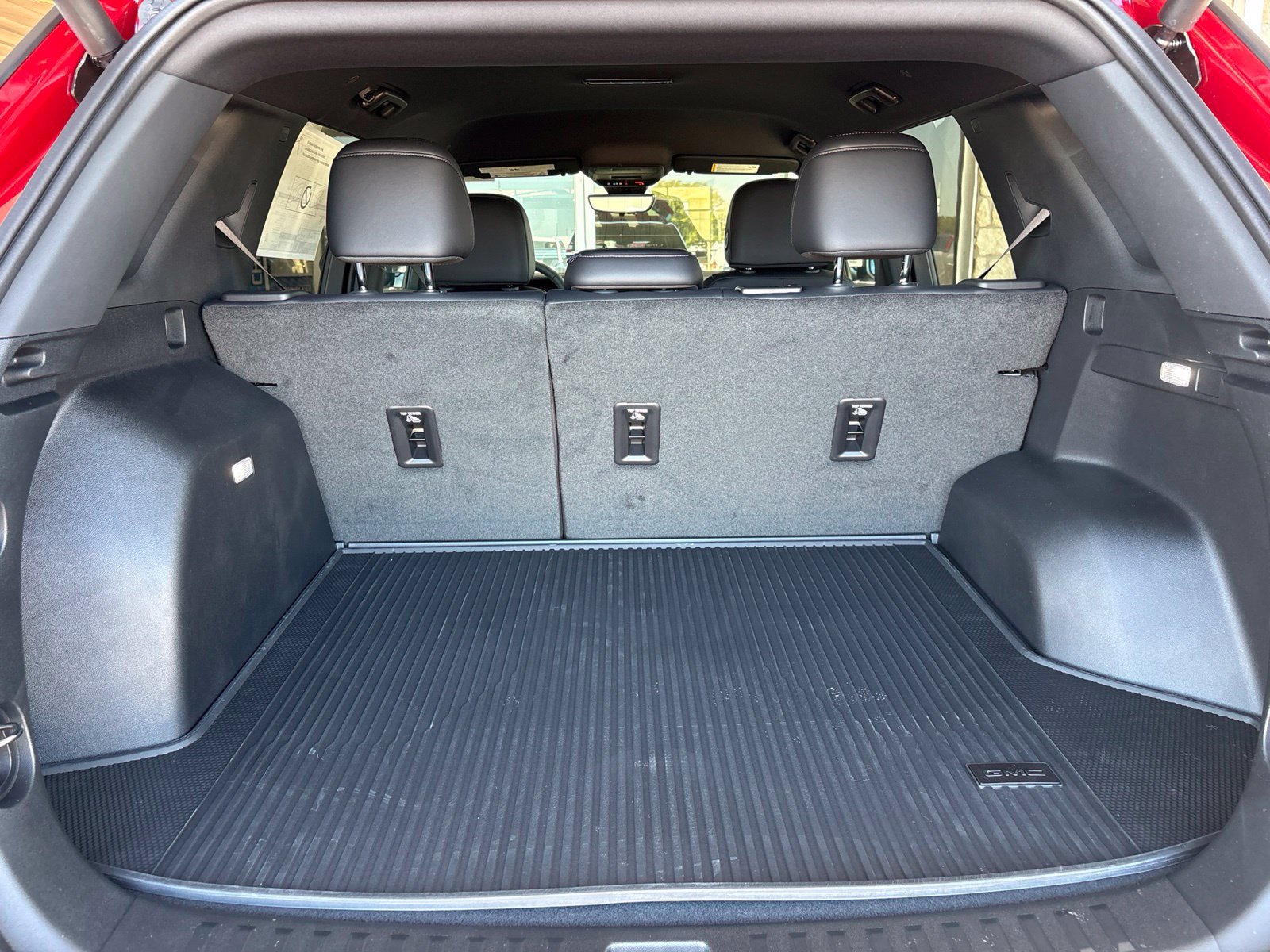 New 2027 GMC Terrain Elevation w/ Elevation Premium Package FWD image 16