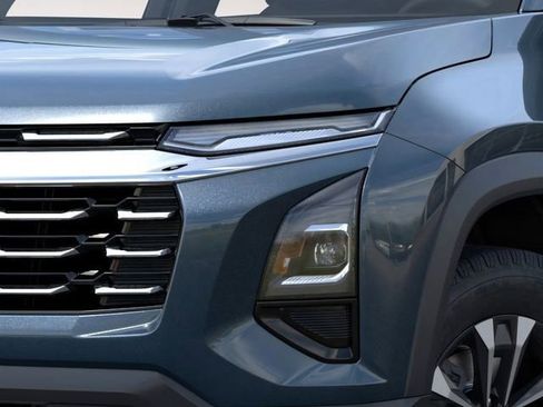 New 2026 Chevrolet Equinox LT w/ Convenience Package II image 10