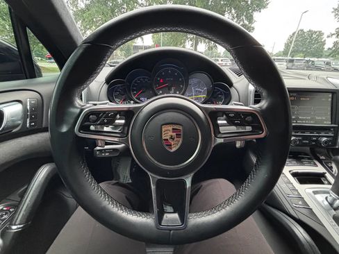Used 2016 Porsche Cayenne GTS AWD/4WD image 22