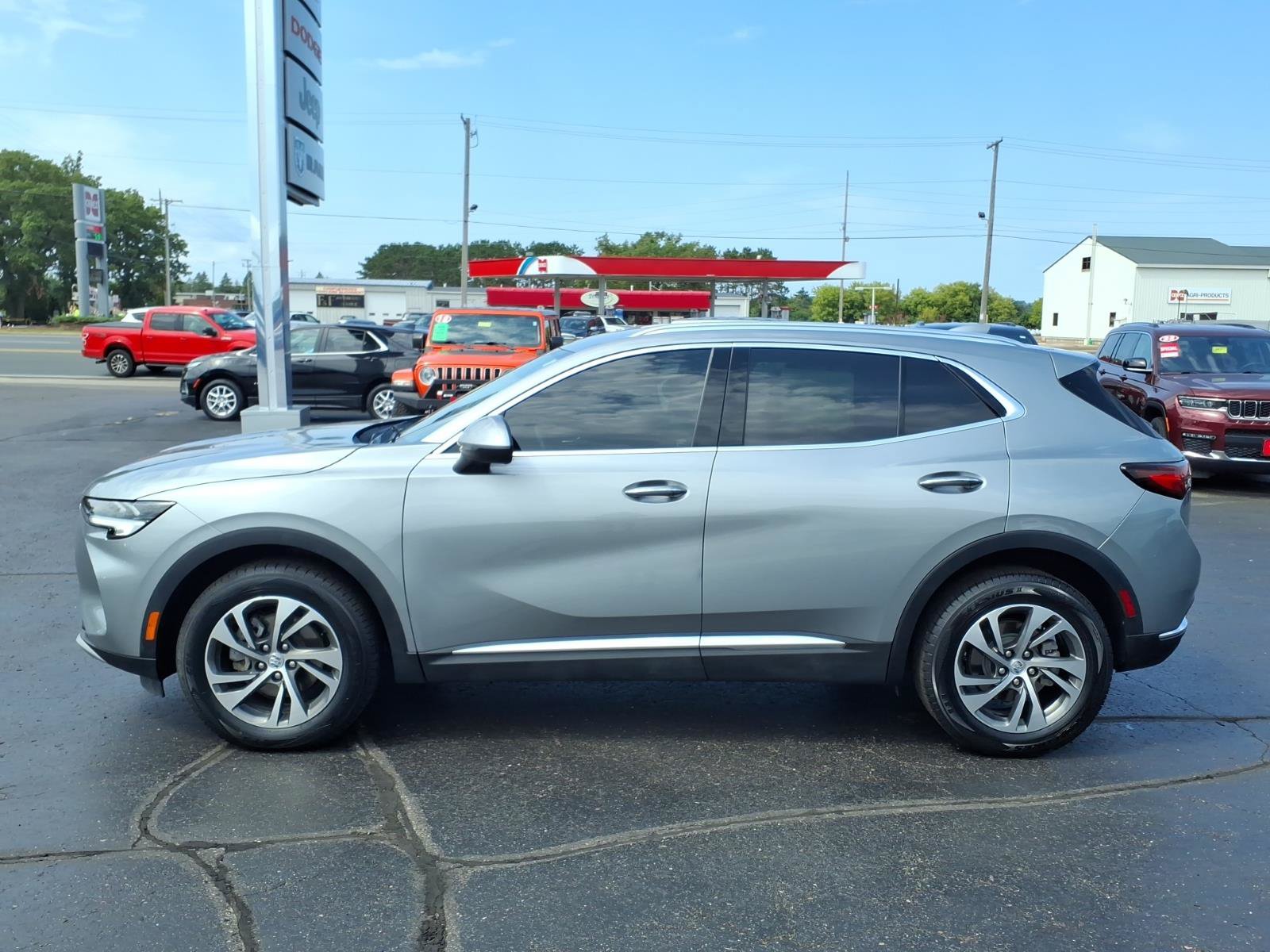 Used 2023 Buick Envision Essence AWD/4WD image 7