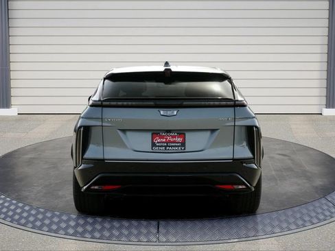 Used 2024 Cadillac Lyriq Luxury RWD image 6