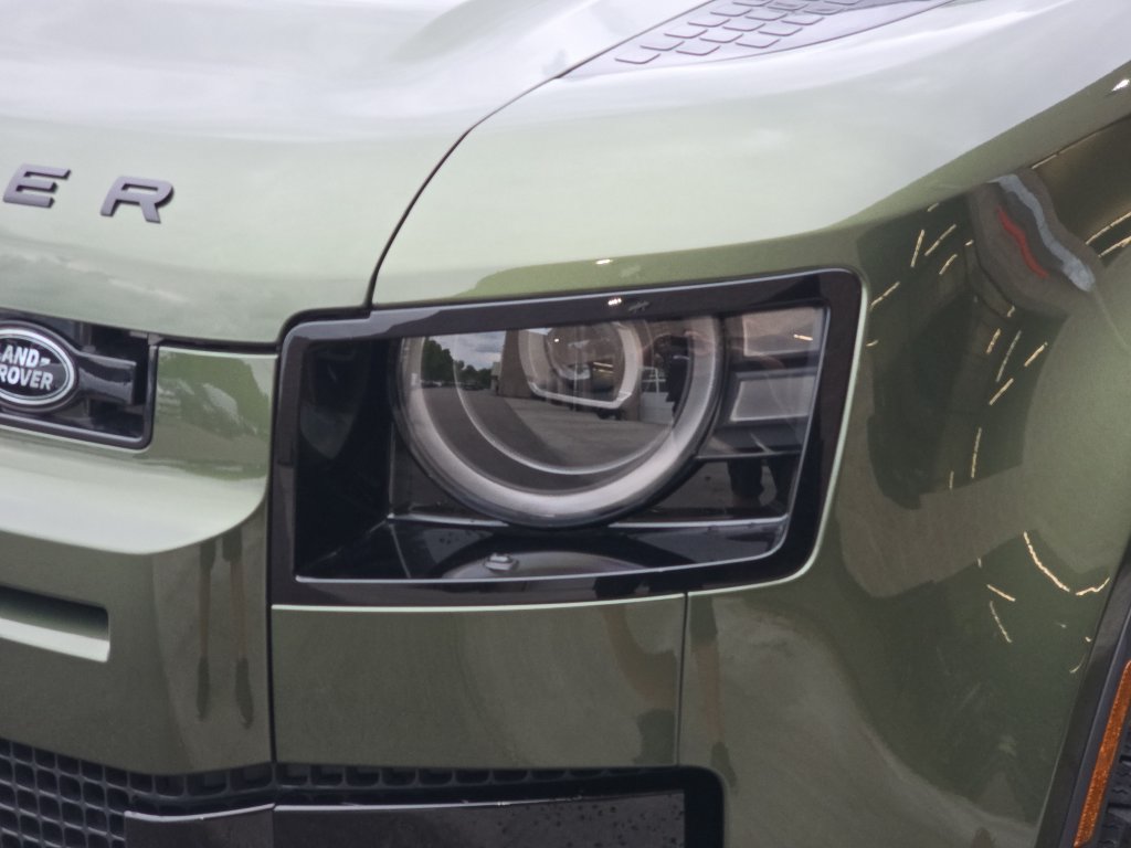 New 2026 Land Rover Defender 110 S AWD/4WD image 21