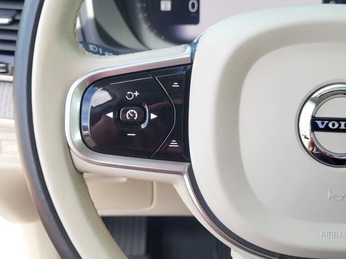 Certified 2023 Volvo XC90 B6 Plus AWD/4WD image 15