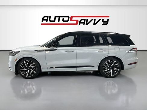 Used 2025 Lincoln Aviator Black Label w/ Black Label Special Edition AWD/4WD image 4