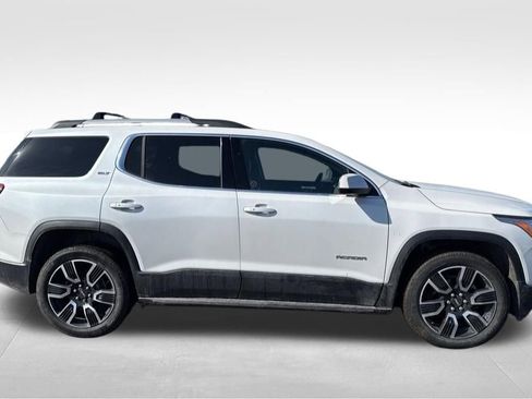 Used 2019 GMC Acadia SLT w/ LPO, Black Accent Package image 4