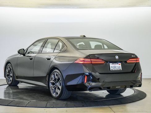 Used 2026 BMW 530i w/ M Sport Package RWD image 2