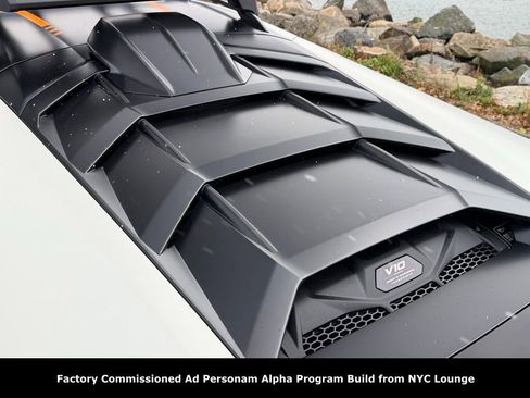 Used 2024 Lamborghini Huracan Sterrato image 25
