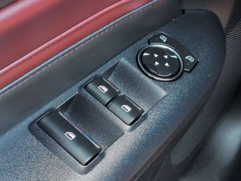 Used 2025 Ford Mustang GT Premium RWD image 28