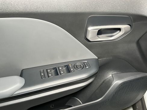 New 2025 Kia K4 LXS image 14