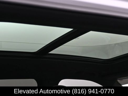 Used 2025 Jeep Grand Cherokee L Summit AWD/4WD image 11