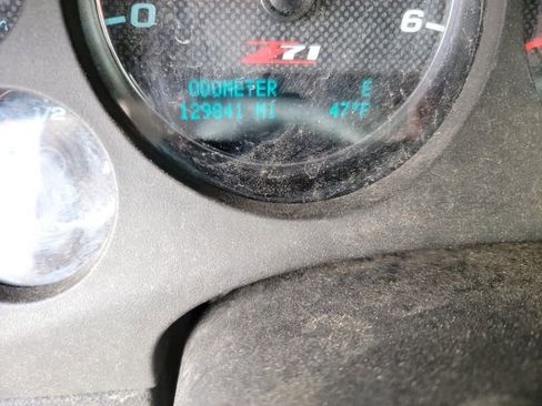 Used 2011 GMC Sierra 1500 SLT w/ All-Terrain Package image 17