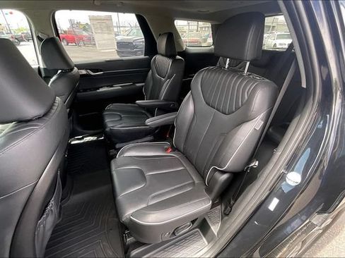 Used 2023 Hyundai Palisade Limited AWD/4WD image 28