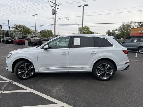 Used 2023 Audi Q7 3.0T Premium Plus w/ Premium Plus Package AWD/4WD image 3