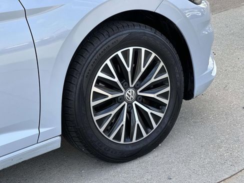 Used 2019 Volkswagen Jetta SE w/ Cold Weather Package image 7