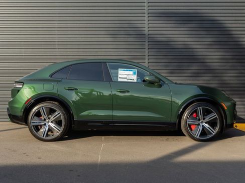 New 2025 Porsche Macan Turbo Electric image 8