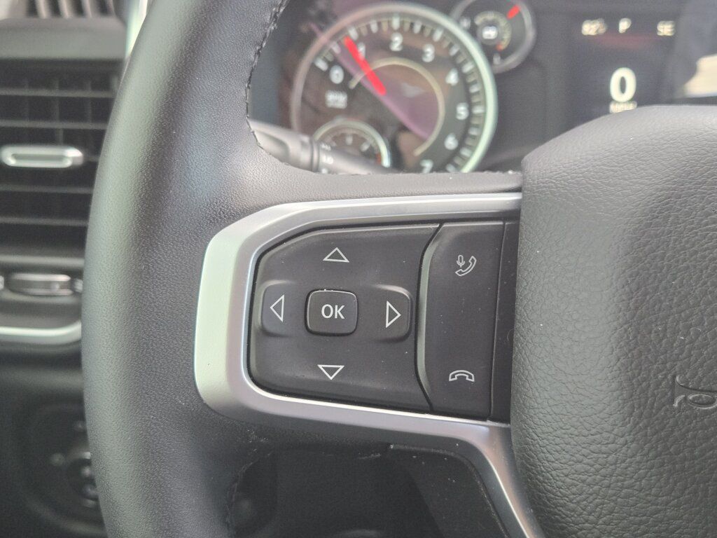 Used 2025 RAM 1500 Big Horn AWD/4WD image 17