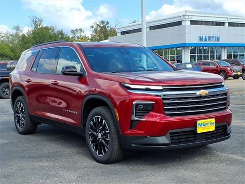 New 2026 Chevrolet Traverse LT image 6