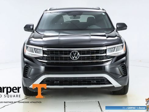 Used 2023 Volkswagen Atlas Cross Sport SE FWD image 16