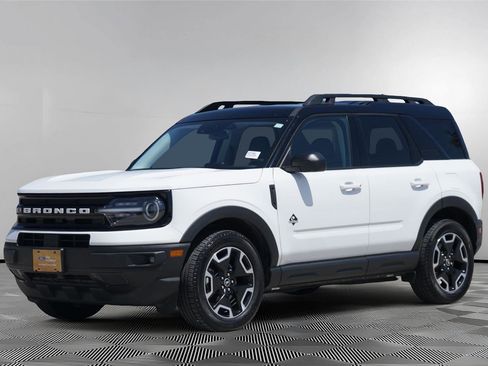 Certified 2024 Ford Bronco Sport Outer Banks w/ Tech Package AWD/4WD image 8