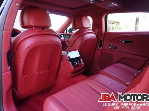 Used 2023 Bentley Flying Spur Plug-In Hybrid AWD/4WD image 98