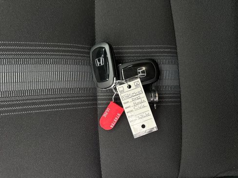 Certified 2025 Honda Civic Sport image 29