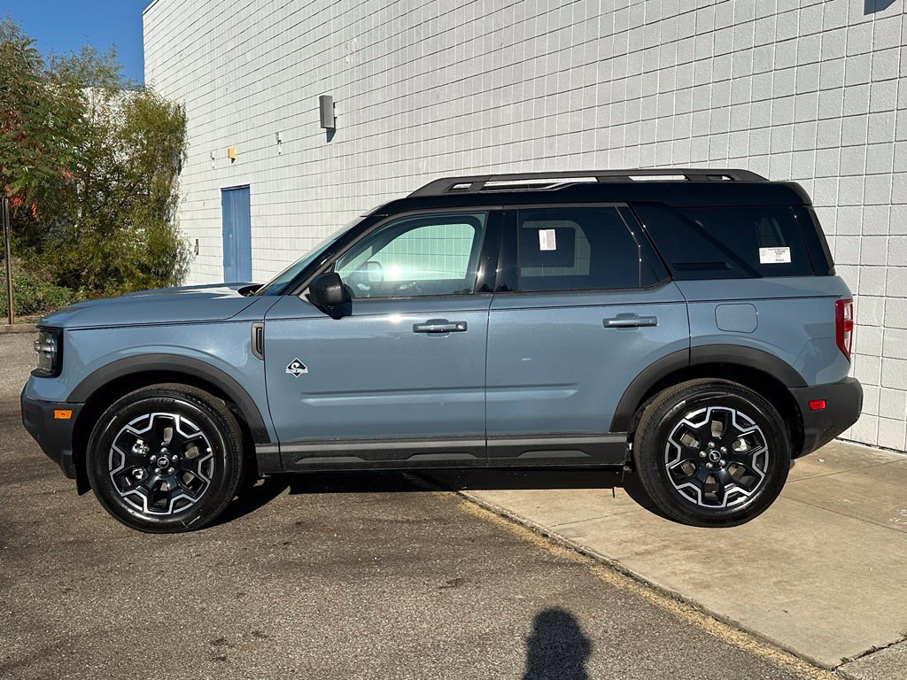 New 2026 Ford Bronco Sport Outer Banks w/ Outer Banks Tech Package+ AWD/4WD image 2