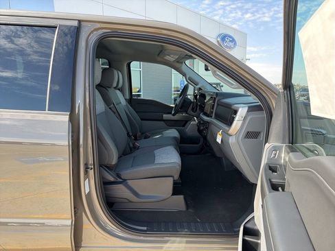 New 2026 Ford F350 XLT w/ XLT Premium Package AWD/4WD image 26