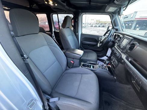 Used 2019 Jeep Wrangler Unlimited Sport S AWD/4WD image 24