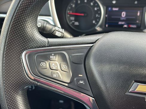 Used 2020 Chevrolet Equinox LT image 22