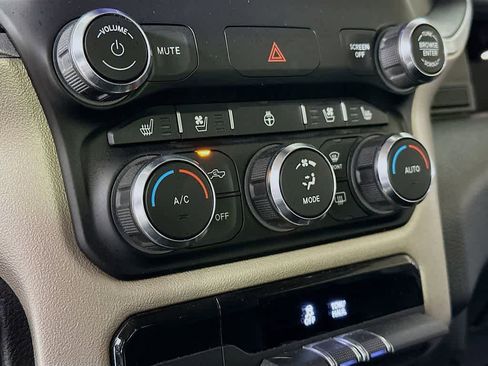 Used 2020 RAM 1500 Laramie w/ Off Road Group image 18