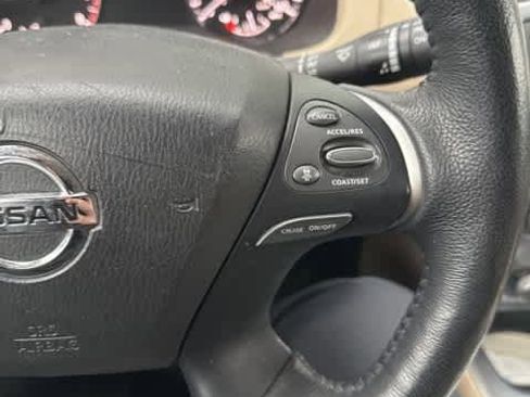 Used 2019 Nissan Pathfinder SL w/ Cargo Package image 14