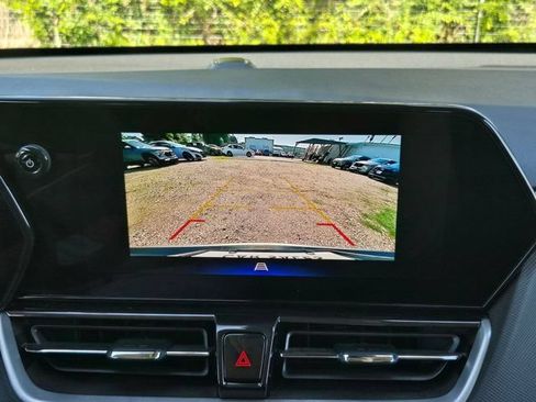 Used 2025 Chevrolet TrailBlazer LT AWD/4WD image 19