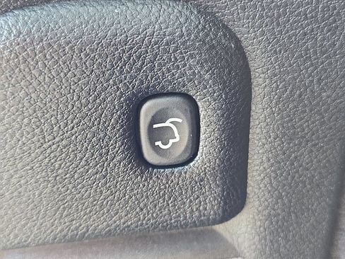 Used 2025 Dodge Durango GT RWD image 14