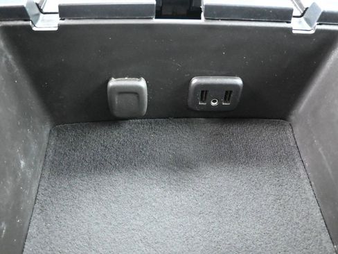 Used 2017 Chevrolet Silverado 2500 W/T image 19