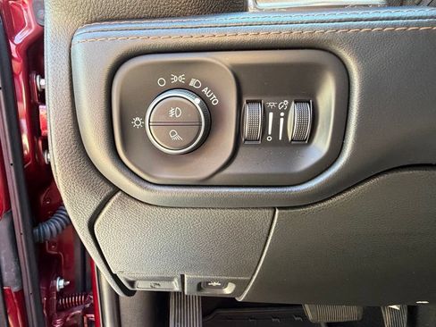 Used 2022 RAM 2500 Limited AWD/4WD image 31